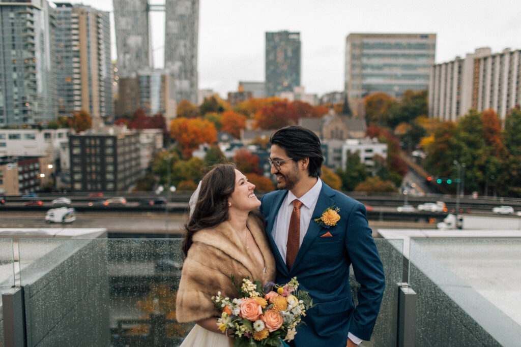 couple on a courthouse rooftop in seattle